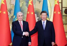 习近平同哈萨克斯坦总统托卡耶夫会谈|共同见证签署经贸、能源、交通、农业、互联互通、人文、地方等领域多项双边合作文件