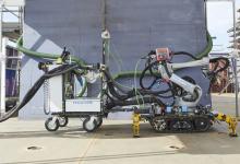 柯马和芬坎蒂尼联合推出“MR4Weld”- 首个用于造船的移动机器人焊接解决方案