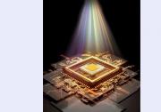 清华大学自动化系和电子系合作开发超高速光电计算芯片