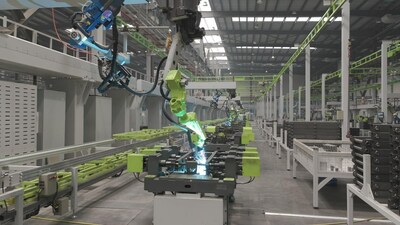 图为湖南中联重科智能高空作业机械有限公司行业领先的智能工厂一景