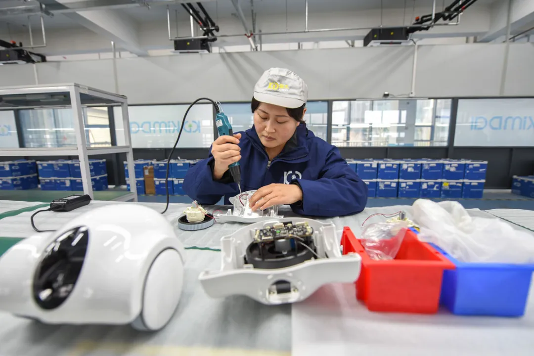 邯郸市邯山区：机器人产业引领未来