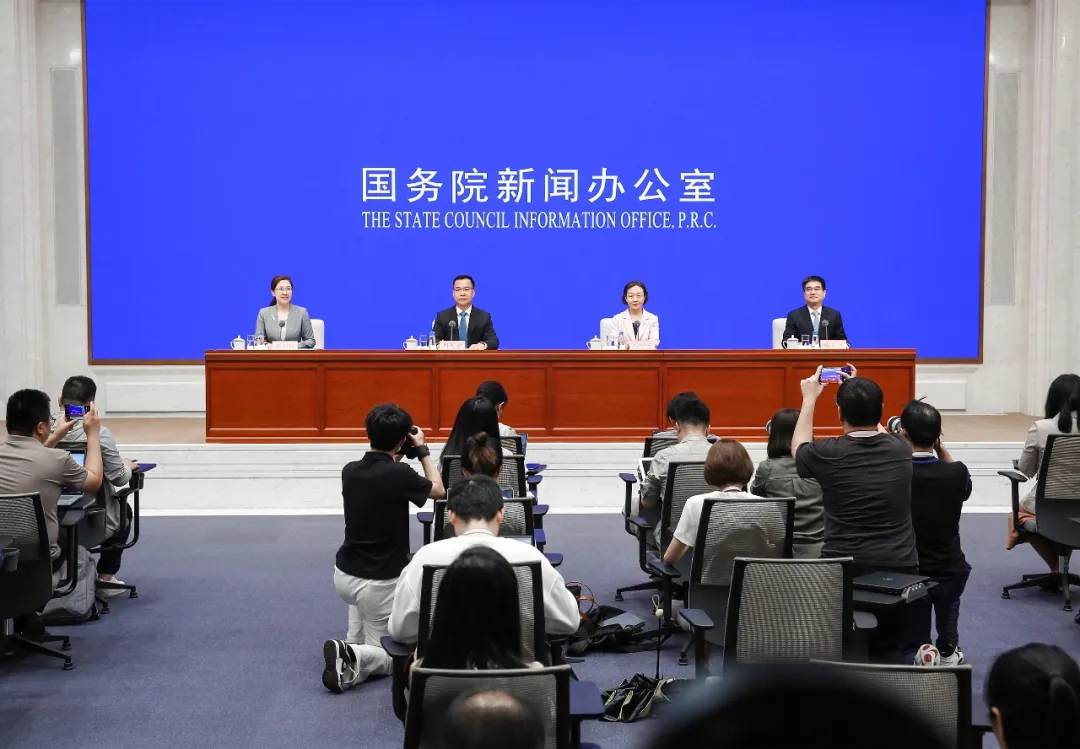 国家数据局局长刘烈宏出席国新办新闻发布会 介绍第七届数字中国建设峰会有关情况并回答记者提问