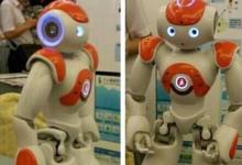 中国首个“机器人医生”南京上岗 造价20万会跳骑马舞