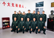习近平：坚定理想信念 补足精神之钙