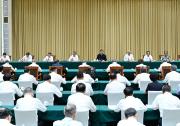 习近平在听取新疆维吾尔自治区党委和政府、新疆生产建设兵团工作汇报时强调：牢牢把握新疆在国家全局中的战略定位 在中国式现代化进程中更好建设美丽新疆