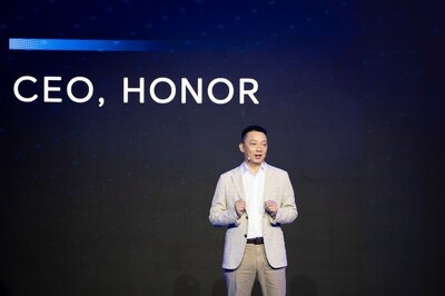 图为:荣耀CEO李健 图为:荣耀CEO李健