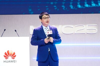 华为数据通信产品线园区网络领域总裁赵少奇发表演讲 华为数据通信产品线园区网络领域总裁赵少奇发表演讲