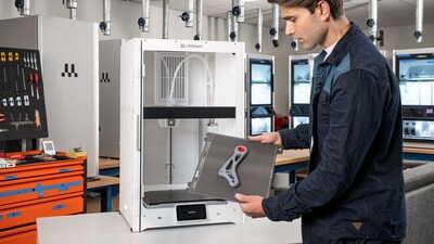 在不牺牲安全性、可靠性或易用性的前提下,UltiMaker S8使生产力提升多达4倍并提高零件质量。 在不牺牲安全性、可靠性或易用性的前提下,UltiMaker S8使生产力提升多达4倍并提高零件质量。
