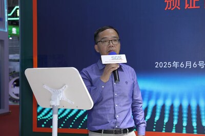 SGS互联与产品事业部高级经理张红佐在现场致辞 SGS互联与产品事业部高级经理张红佐在现场致辞