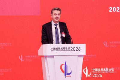 菲利普·德龙在“制造业数智化转型”专题研讨会上发言 菲利普·德龙在“制造业数智化转型”专题研讨会上发言