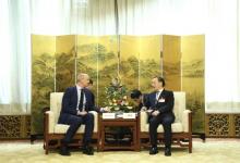 西门子董事会主席博乐仁拜会工信部部长李乐成|就中德合作、工业人工智能等进行交流