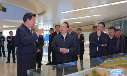 南京大学谭铁牛书记一行赴中国五矿集团、新紫光集团调研座谈