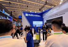 直击广交会｜普渡机器人全品类产品矩阵亮相，领航商用服务机器人出海