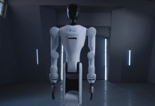 灵初智能发布自研整机ψ-SynRobot并启动量产，正式开启具身智能规模化落地新征程