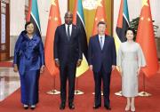 习近平同莫桑比克总统查波会谈