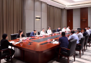 武汉市委书记盛阅春与省内外集成电路领域企业家座谈