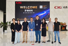 深化自动化战略合作，赋能全球智造升级｜罗博特科管理团队到访剑桥科技，共拓全球制造新布局