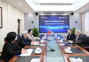 侯建国会见美国国家科学院院长尼尔·舒宾