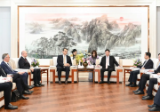 许昆林王新伟会见德国宝马集团董事长聂科维 霍步刚参加