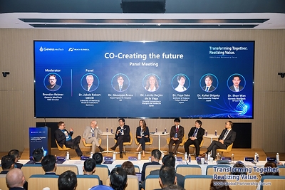 图为健适全球合作大会海外医生圆桌讨论 图为健适全球合作大会海外医生圆桌讨论